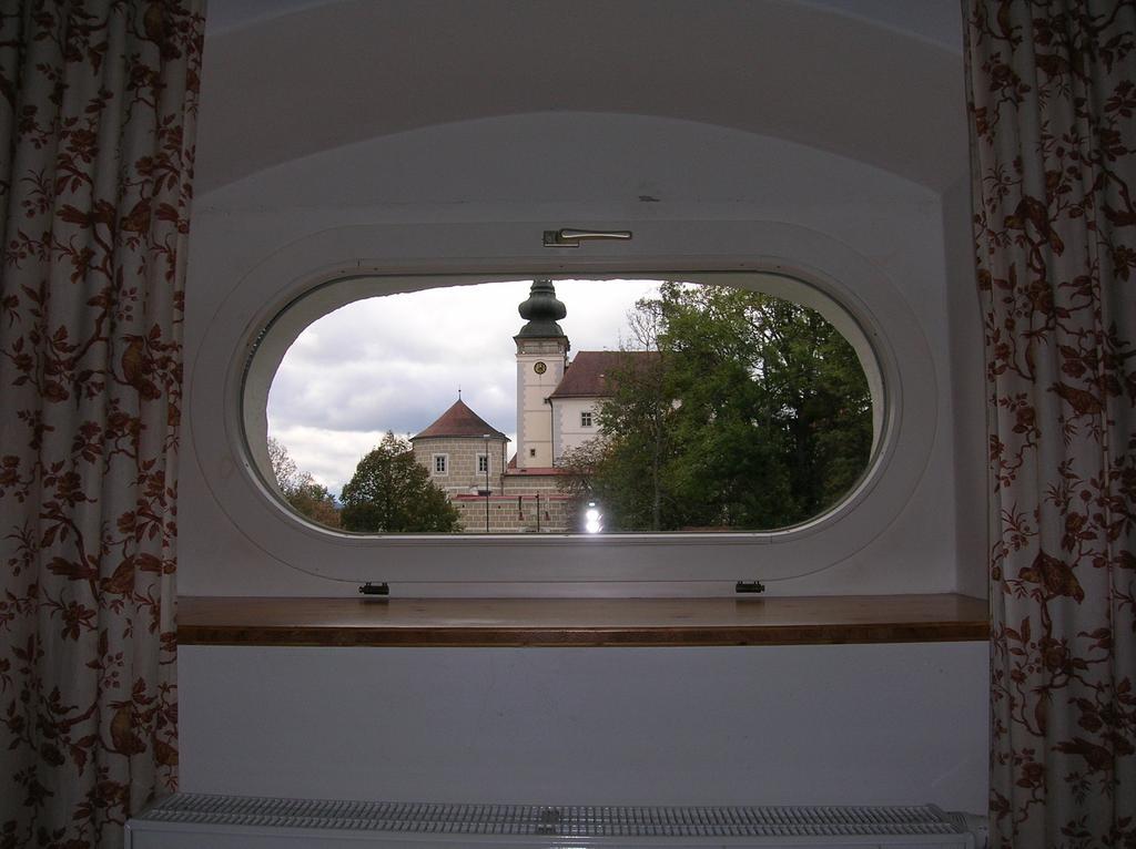 Schlossbrauerei Weinberg - Erste Ooe. Gasthausbrauerei Kefermarkt Chambre photo